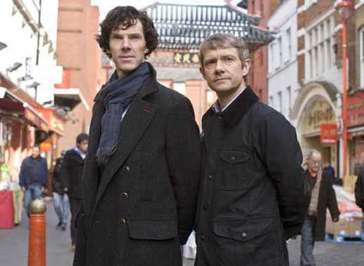 Die Spur der Mörder führt Holmes (Benedict Cumberbatch, li.) und Watson (Martin Freeman) ins Londoner Chinatown. Bild: Sender