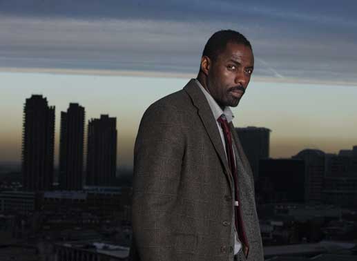 John Luther (Idris Elba) greift manchmal zu sehr unkonventionellen Mitteln, um die Täter zu überführen. Bild: Sender/BBC