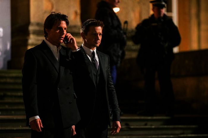 Tom Cruise (Ethan Hunt), Jeremy Renner (William Brandt). Bild: Sender / ORF / Pro7 / 2015 PARAMOUNT PICTURES. ALL RIGHTS RESERVED / David James