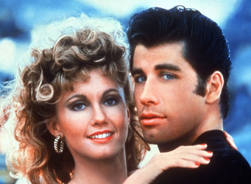 "You're the one that I want!": Beim Abschlussjahrmarkt am Ende des Schuljahres haben Sandy (Olivia Newton-John) und Danny (John Travolta) endlich zueinandergefunden. Bild: Sender