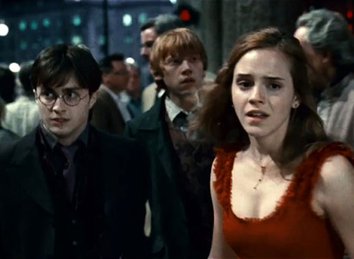 Daniel Radcliffe und Emma Watson in den Rollen Harry Potter, Hermione Granger: Harry Potter und die Heiligtümer des Todes. Bild: © 2010 Warner Bros. Ent.