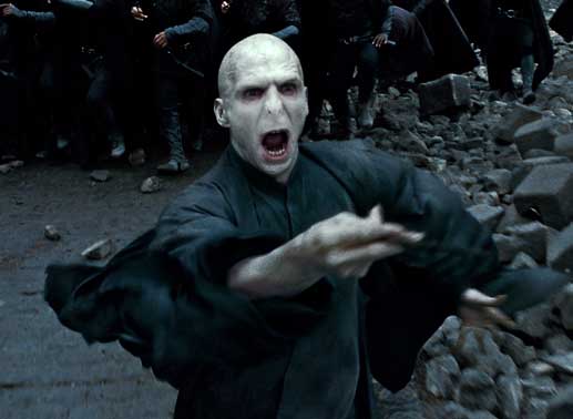 Ralph Fiennes ist Potters schlimmster Gegner Lord Voldemort. Bild: Warner Bros.