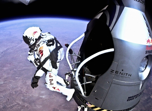 Felix Baumgartner bei der Mission Stratos. Bild: Sender