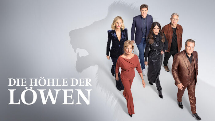 Die H&ouml;hle der L&ouml;wen: Janna Ensthaler, Carsten Maschmeyer, Dagmar W&ouml;hrl, Judith Williams, Frank Thelen und Ralf D&uuml;mmel.
Foto: RTL / Boris Breuer 