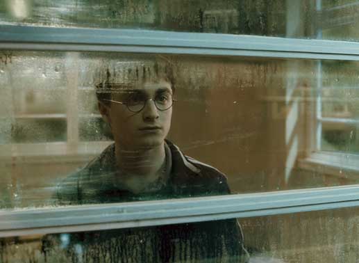 Ist nirgendwo sicher vor den bösen Mächten, die zum letzten Gefecht aufrufen: Harry (Daniel Radcliffe) ...Bild: Sender / Warner Brothers