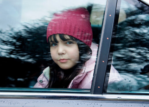 Sally (Bailee Madison) ist ein in sich gekehrtes M&auml;dchen mit Kontakt zum &Uuml;bernat&uuml;rlichen. Bild: Sender