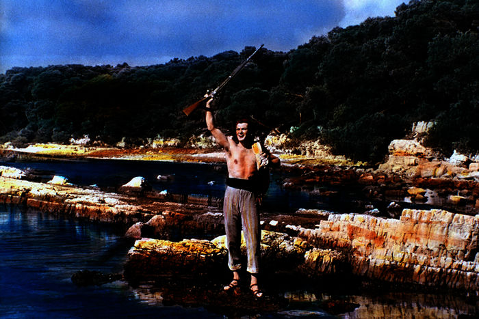 Edmond Dantès (Jean Marais) gelingt endlich die Flucht. Der gefundene Schatz auf der Insel Monte Christo verhilft ihm zu seiner neuen Identität. Bild: Sender