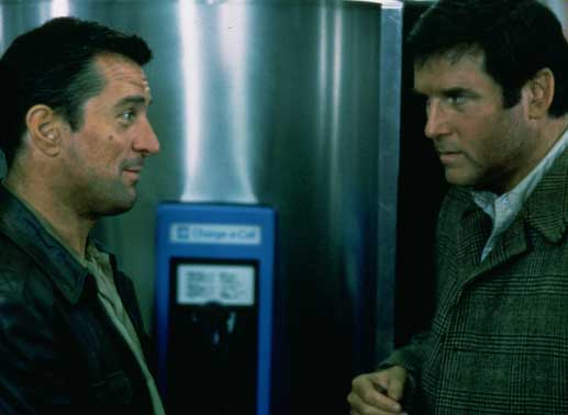Geschafft: Jack Walsh (Robert de Niro, l.) gelingt es, den gesuchten Jonathan Mardukas (Charles Grodin, r.) dem FBI und der Mafia wegzuschnappen. Bild: Sender